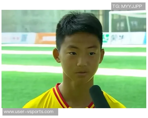 王华强的足球之路：从青涩少年到职业球员的奋斗历程